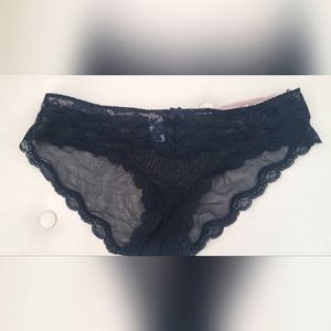Vintage Victoria's Secret body in black, size S